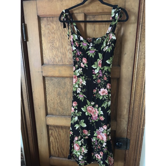 Reformation Dresses & Skirts - Reformation Size 8 Nikita Hard To Find Dress Black Floral Cocktail Wedding